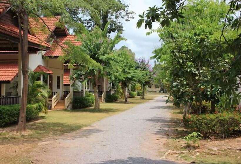 Hotelli Cleanwave Resort Chumphon