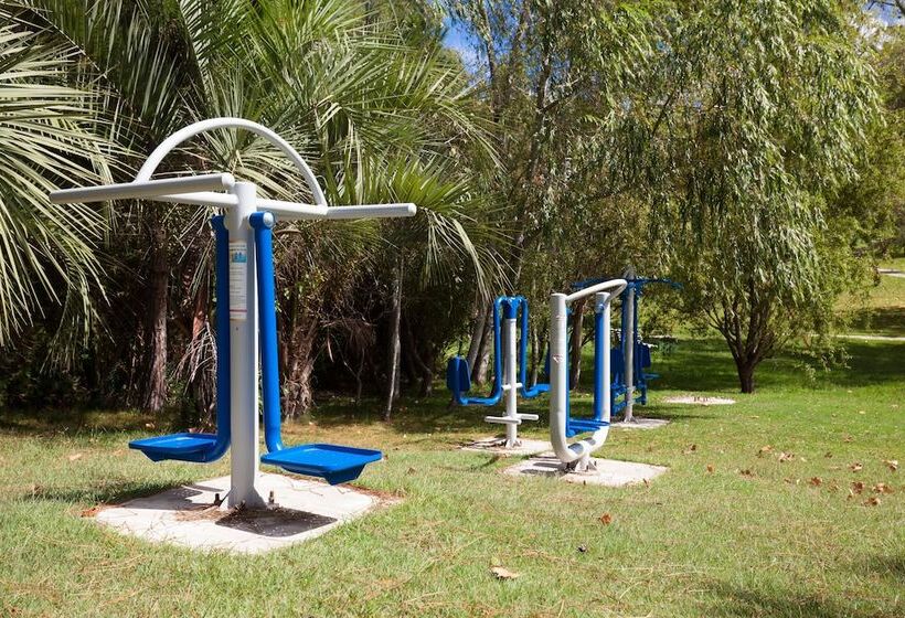 בית מלון כפרי Costa Brava Resort