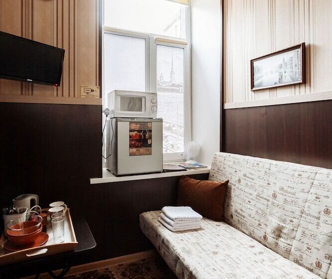 호텔 Dom Romanovykh Mini