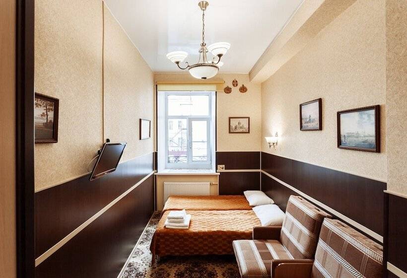 호텔 Dom Romanovykh Mini