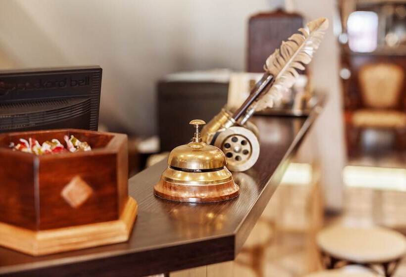 호텔 Dom Romanovykh Mini