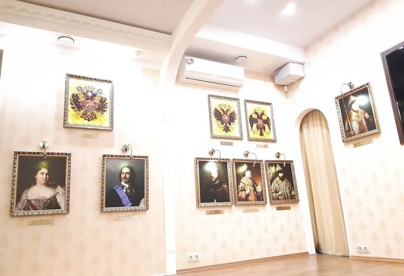 호텔 Dom Romanovykh Mini