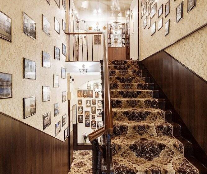 호텔 Dom Romanovykh Mini