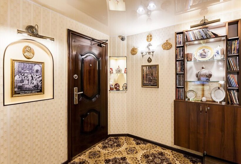 호텔 Dom Romanovykh Mini