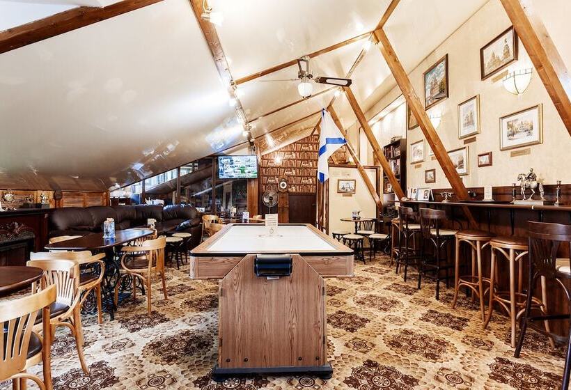 호텔 Dom Romanovykh Mini