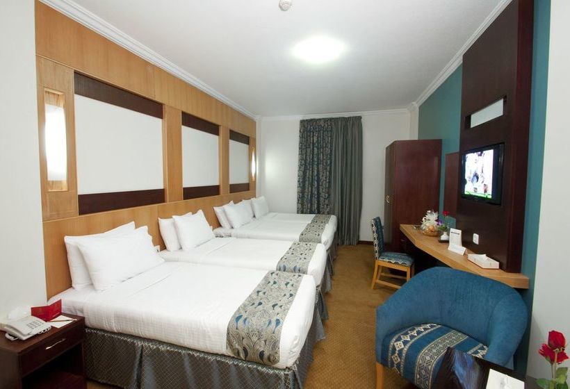 Отель Elaf Al Bustan