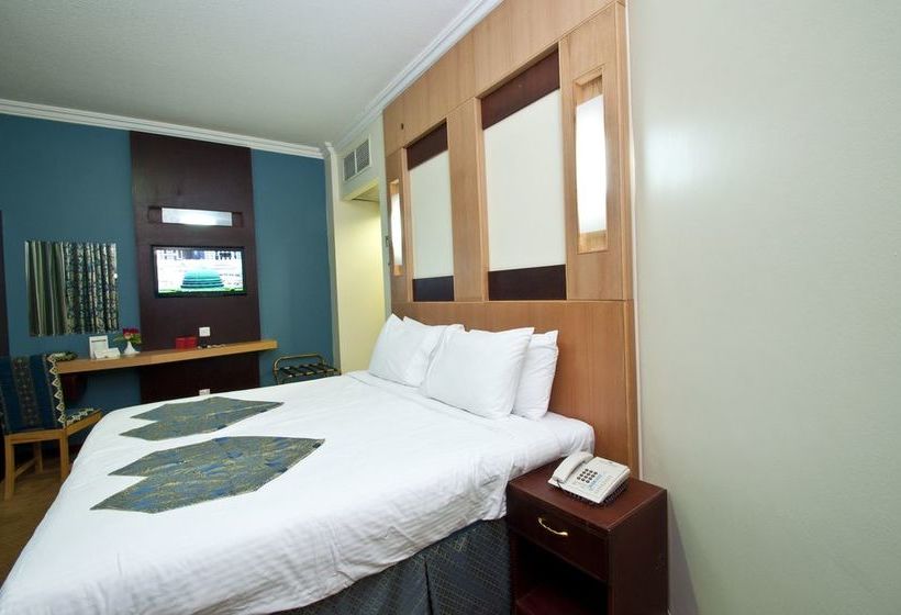 Отель Elaf Al Bustan