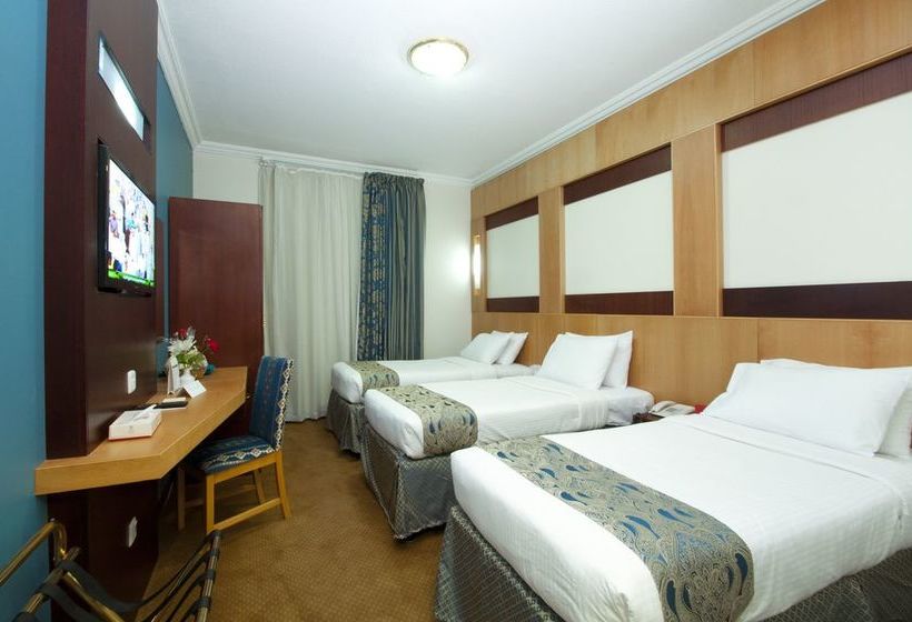 Отель Elaf Al Bustan