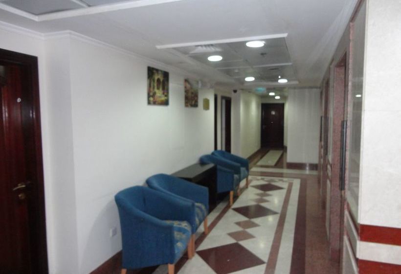 Отель Elaf Al Bustan