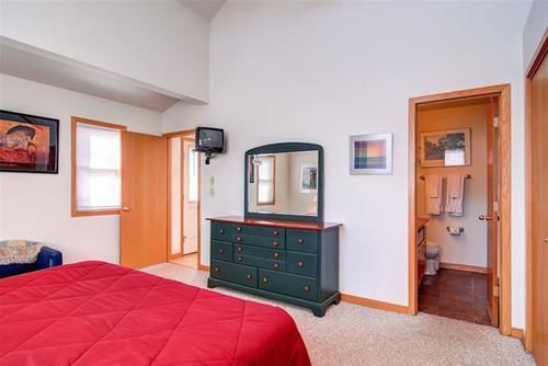 ホテル French Street Cottage Main Street By Pinnacle Lodging