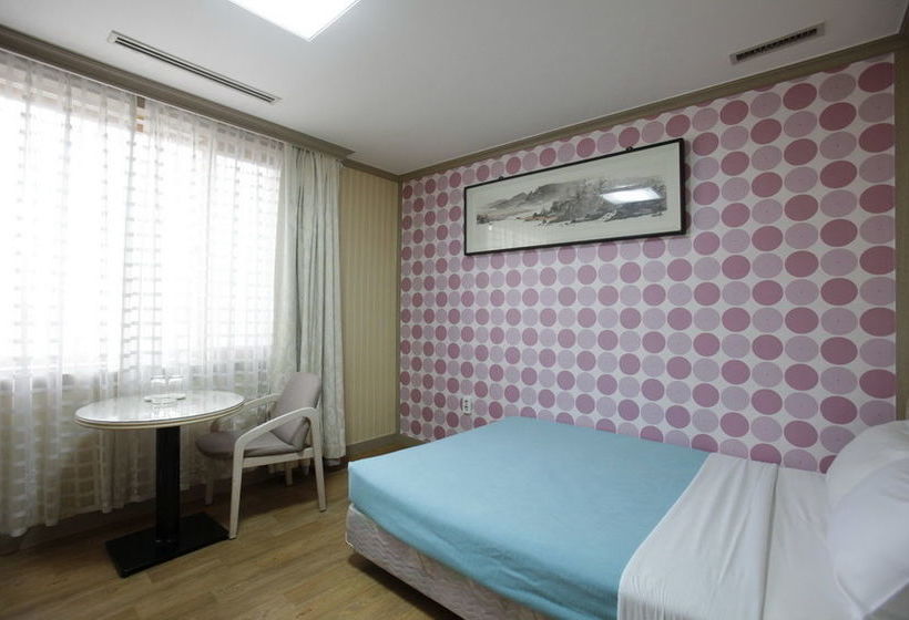 فندق Geoje Tourist