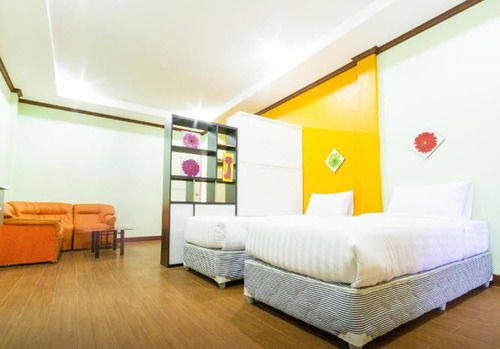 Hotel Golden Nakara Place