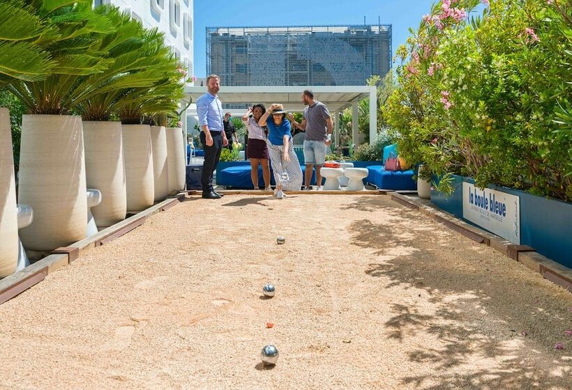 هتل Golden Tulip Marseille Euromed