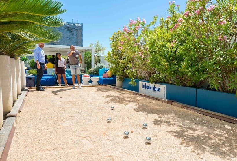 هتل Golden Tulip Marseille Euromed