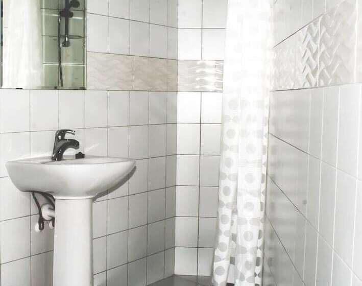 ホテル Griboedov House