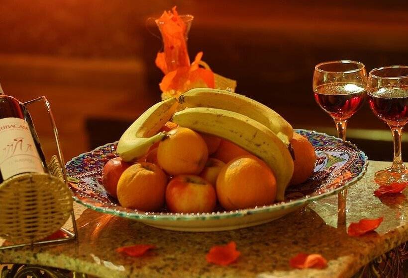 בית מלון כפרי Hidden Cave