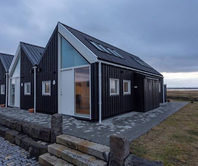 هتل Hlid Fisherman S Village