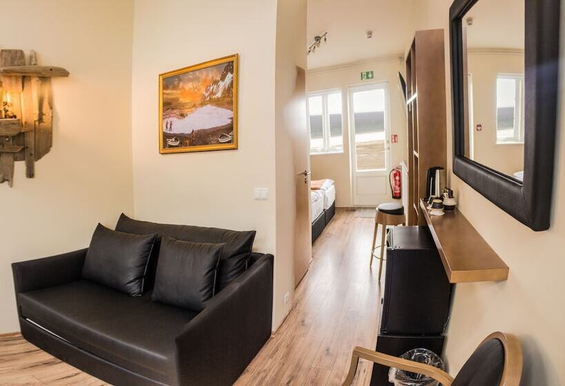 هتل Hlid Fisherman S Village