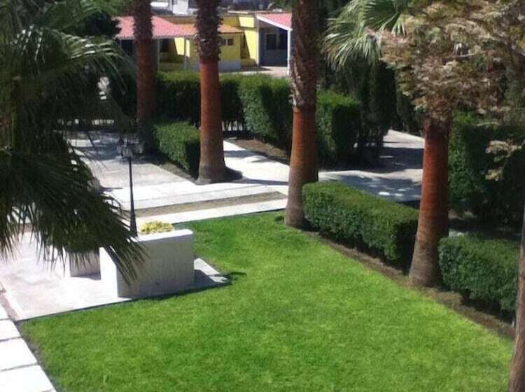 בית מלון כפרי Hn