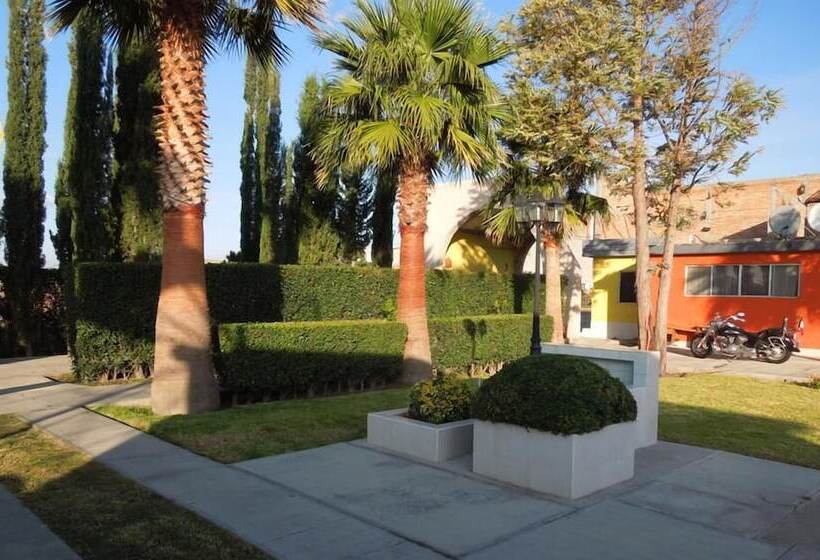 בית מלון כפרי Hn