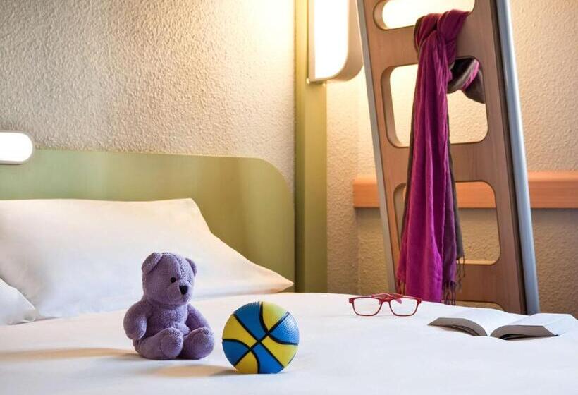 Отель Ibis Budget Pontaultcombault Rn4 Marnelavallee