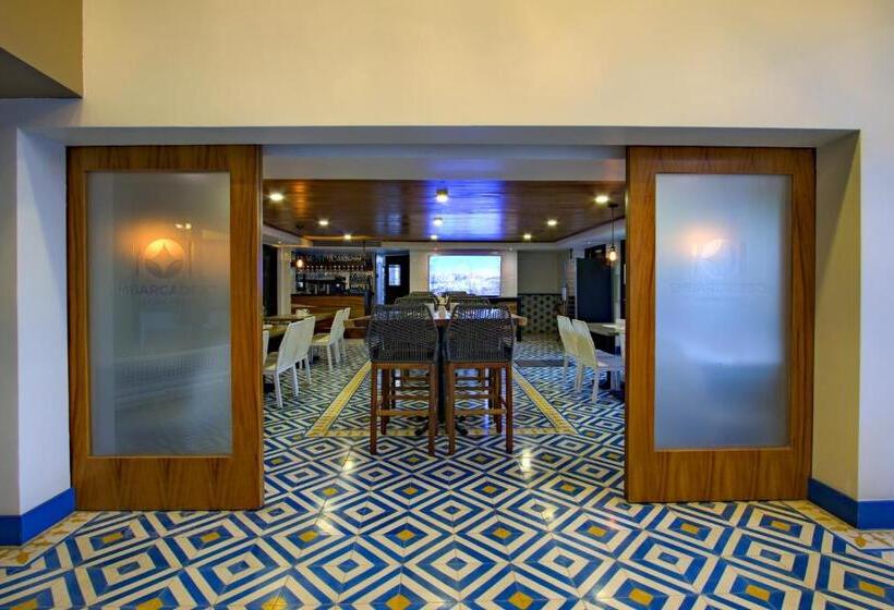 בית מלון כפרי La Pinta