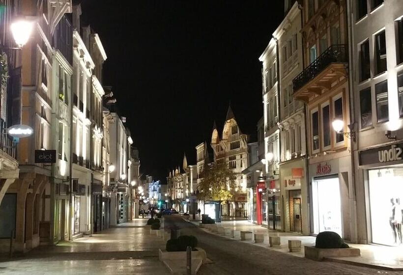 Отель Le Splendid