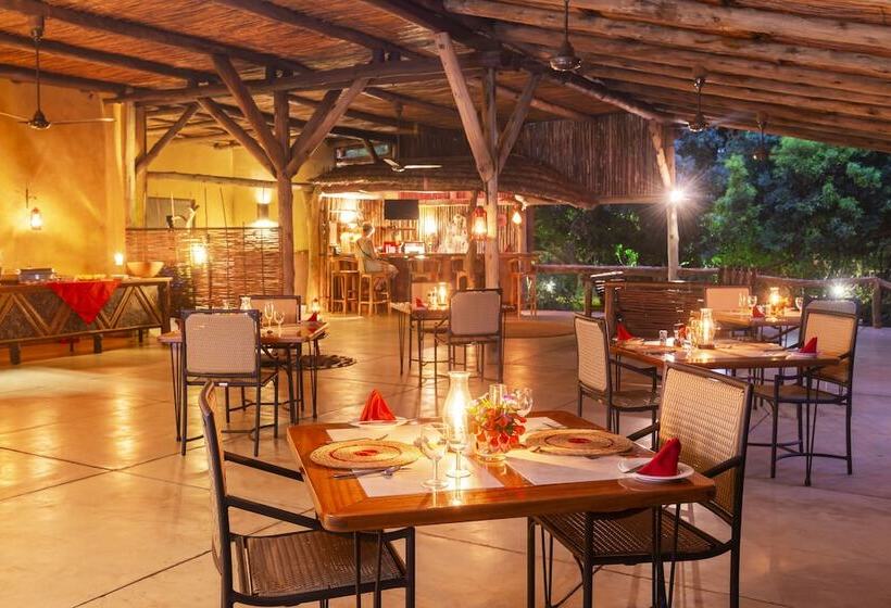 בית מלון כפרי Leopard Walk Lodge