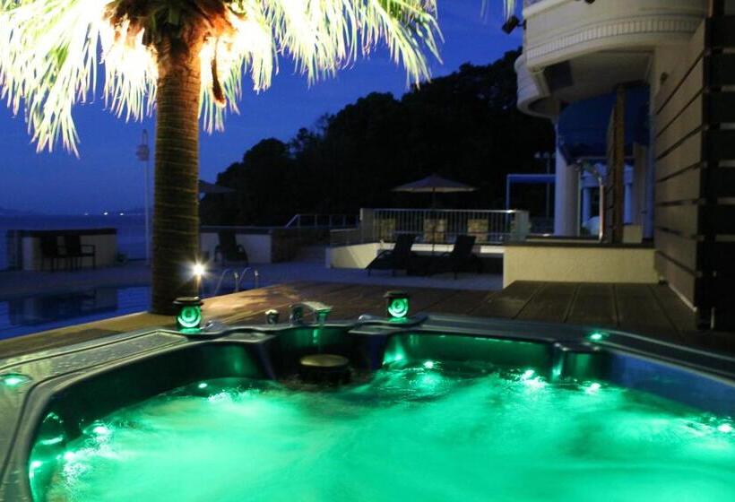 Отель Livemax Resort Setouchi Seafront
