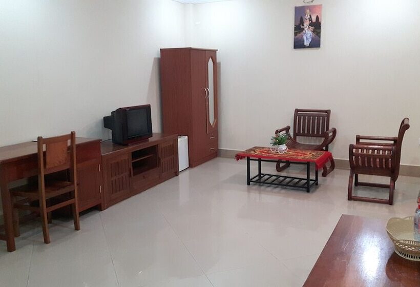 호텔 Lux Star Town