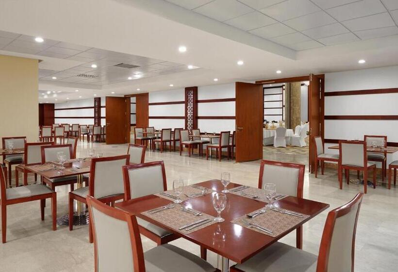 בית מלון כפרי Makarem Mina