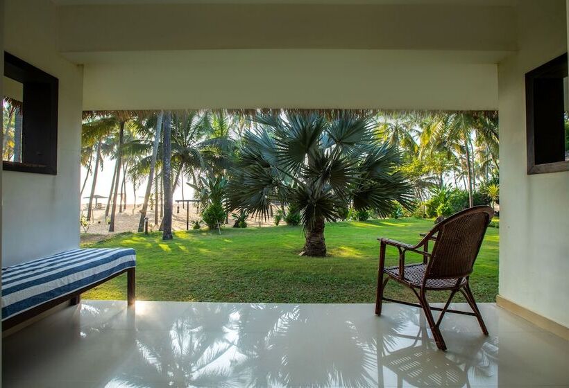 ホテル Malabar Ocean Front Resort & Spa