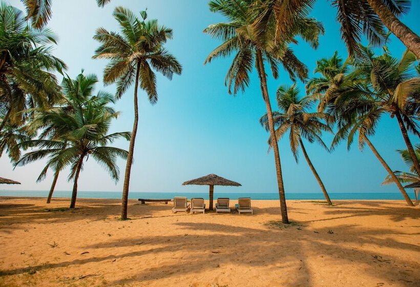 ホテル Malabar Ocean Front Resort & Spa