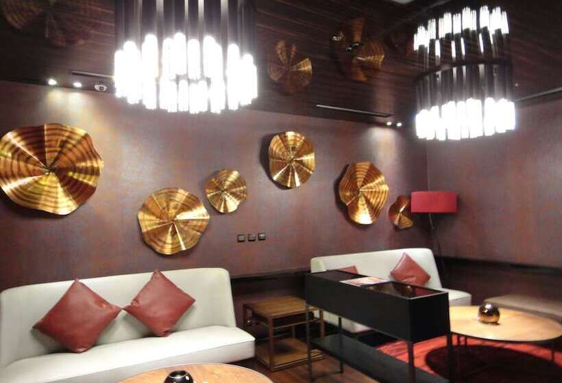 Midori Clark Hotel And Casino