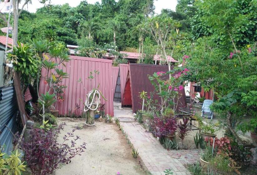 Hotel Nazri Nipah Camp