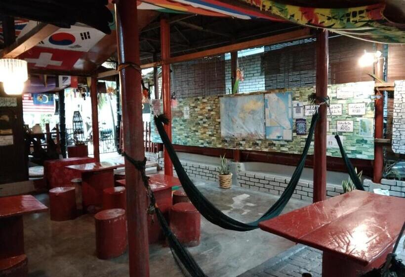 Hotel Nazri Nipah Camp