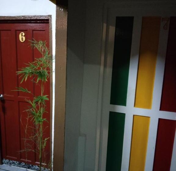 Hotel Nazri Nipah Camp