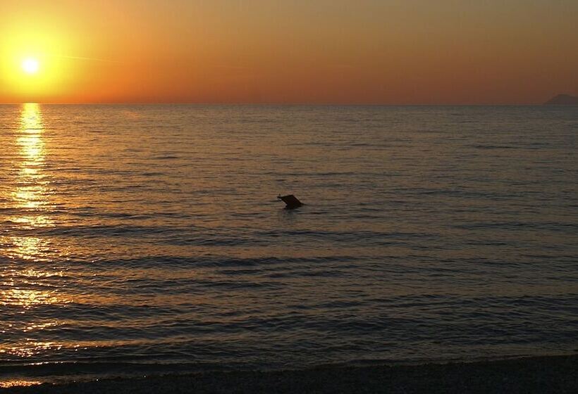 Отель Nettuno Resort