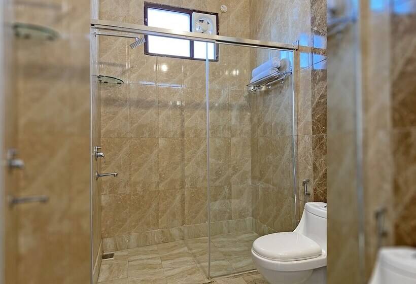 ホテル Nirvana Palace