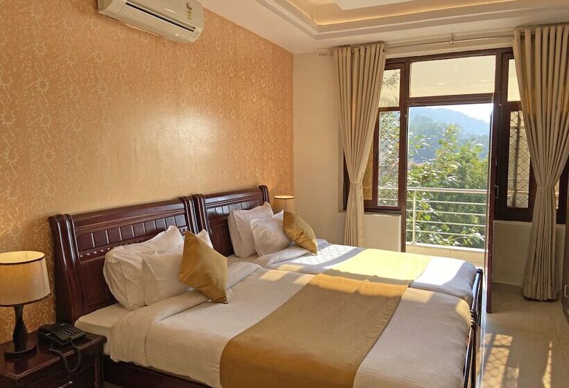 ホテル Nirvana Palace