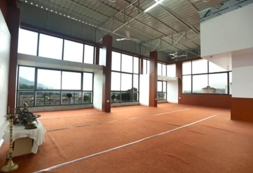 ホテル Nirvana Palace