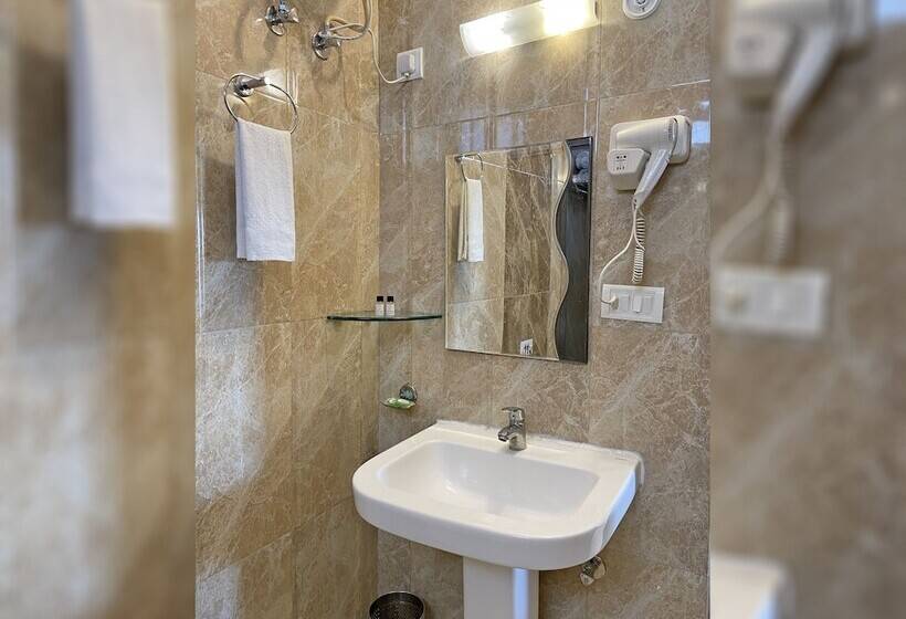 ホテル Nirvana Palace