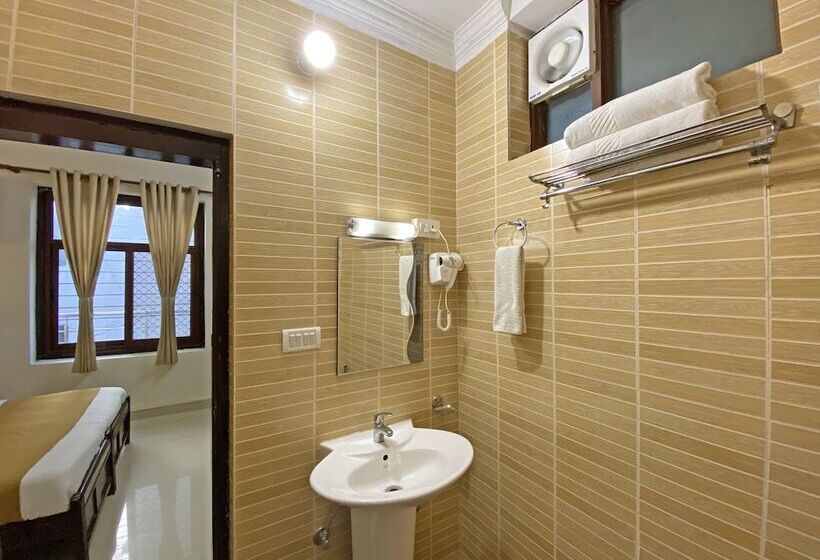 ホテル Nirvana Palace