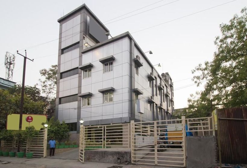 ホテル Oyo Rooms Koti Imlibun Bus Station