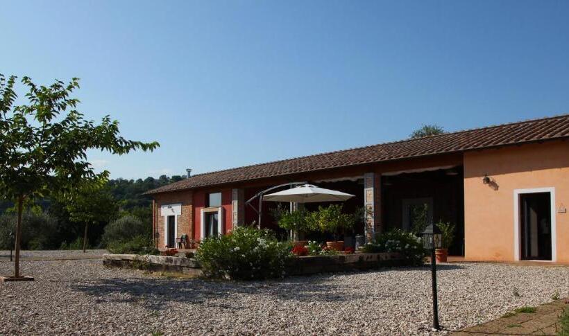 בית מלון כפרי Podere Calledro