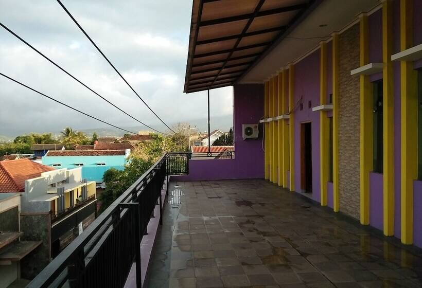 Отель Ramayana Garut