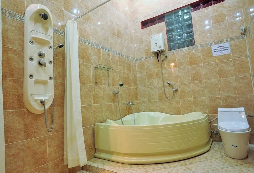 Отель Ramayana Garut