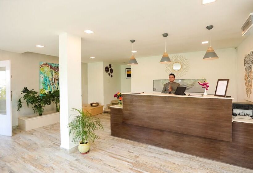 هتل Regenta Resort Exotica Dharamshala On Hilltop