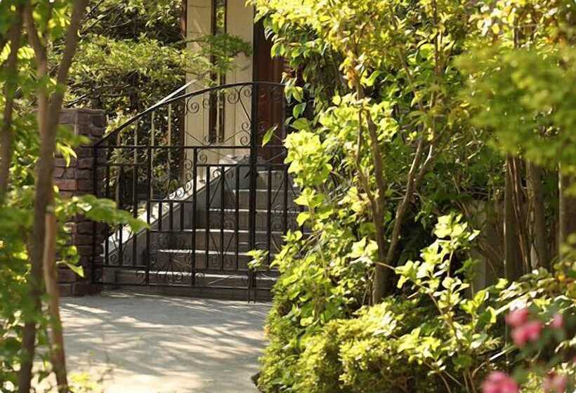 ホテル Ryokan Pinon