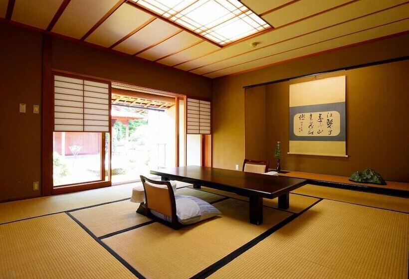 호텔 Sakuragaokasaryo